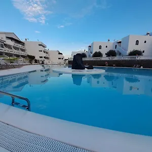 https://comfortable-cleo-apartment-with-large-terrace.in-canary-islands.com