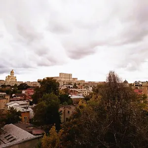 Appartamento B, Bucarest